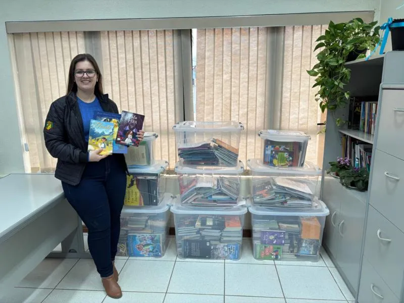 Bibliotecas Itinerantes reforçam incentivo à leitura na rede municipal