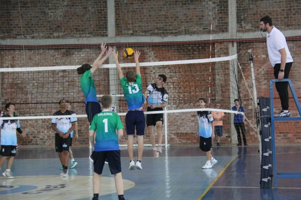 Prefeitura de Lajeado retoma atividades esportivas gratuitas de futsal, vôlei, câmbio e ginástica
