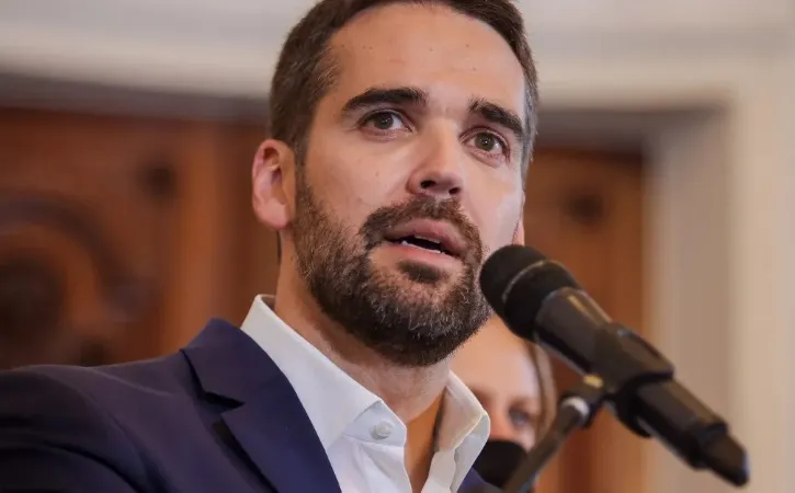 Governador visita loteamentos para construção de casas definitivas em seis municípios do Vale do Taquari