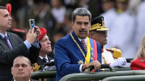 Maduro mobiliza 4,5 milhões de milicianos em resposta às pressões dos EUA