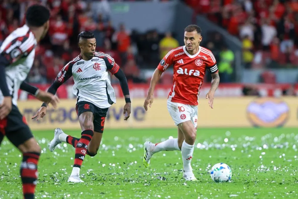 Inter cai da Libertadores, sem ao menos lutar