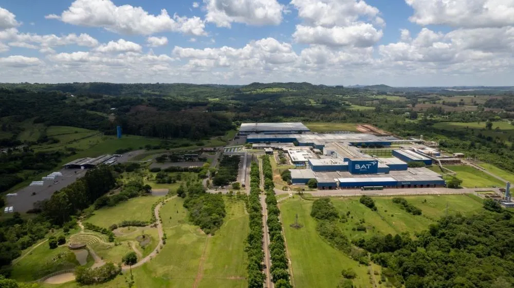 Novo diretor de tabaco da BAT Brasil celebra liderança em acordo com fumicultores