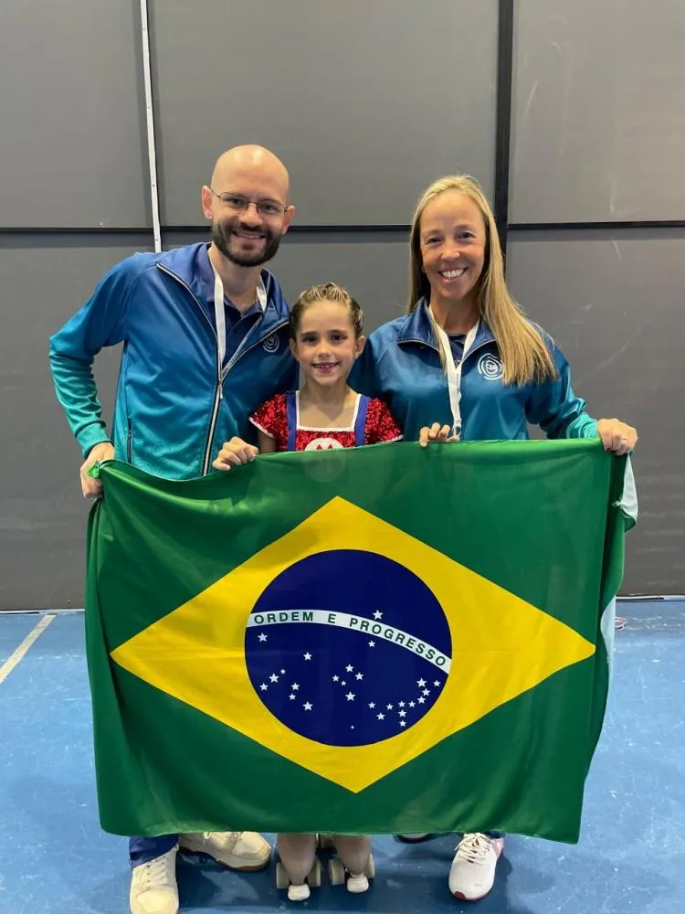 Patinação: Isabela Rech avalia experiência internacional como positiva