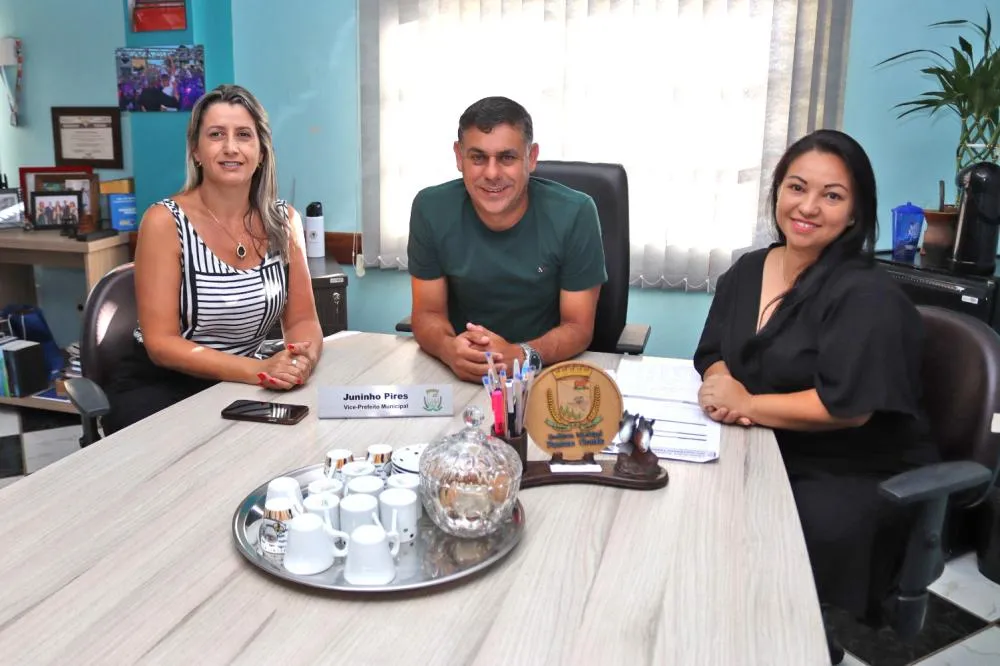  Carina é a nova coordenadora do FGTAS/SINE em Pantano Grande