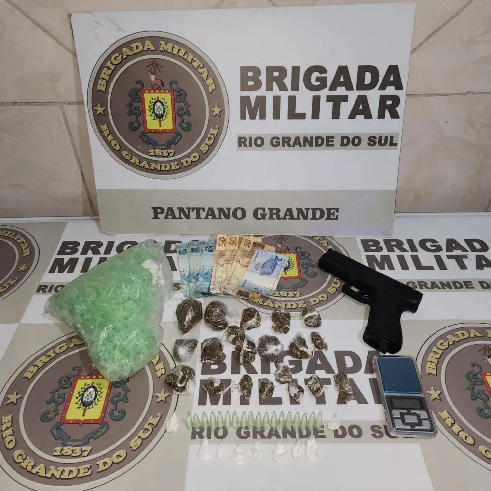 BM de Pantano Grande prende homem com drogas e arma falsa